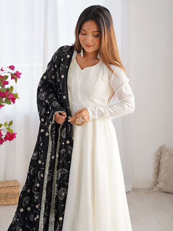 Black Dupatta Vichitra Silk Off White Anarkali Gown With Pant Set